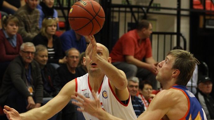 Luboš BARTOŇ