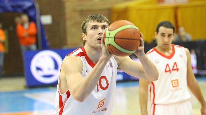 Pavel HOUŠKA