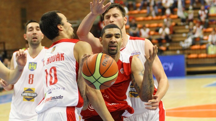 Chester Tre SIMMONS