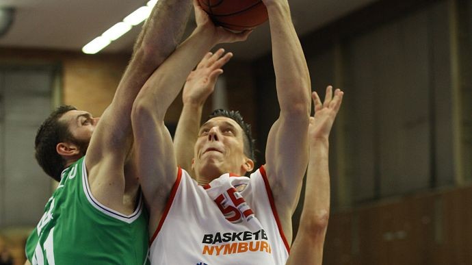 Tomáš POMIKÁLEK