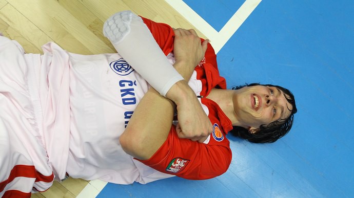Tomáš POMIKÁLEK