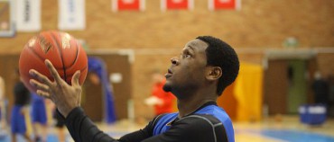 MÁME NOVÉHO ROZEHRÁVAČE