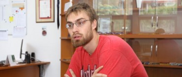 NOVÝ CENTR GARRETT STUTZ