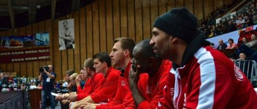 DNES NA PALUBOVCE NEPORAŽENÉHO