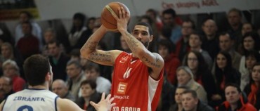TRE SIMMONS: LEHKÉ TO JEN VYPADÁ
