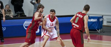 9 STATEČNÝCH PROTI LOKOMOTIVĚ
