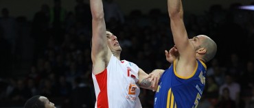 KROK OD SENZACE, PÁD V PRODLOUŽENÍ