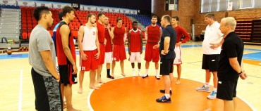 JON A SCOTTIE  SE HLÁSÍ DO PRÁCE