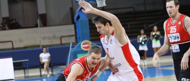 POTŘEBOVALI JSME STŘELU Z DÁLKY