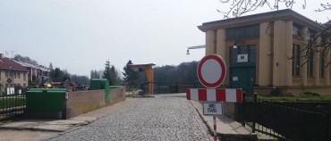 KOMPLIKACE NA CESTĚ