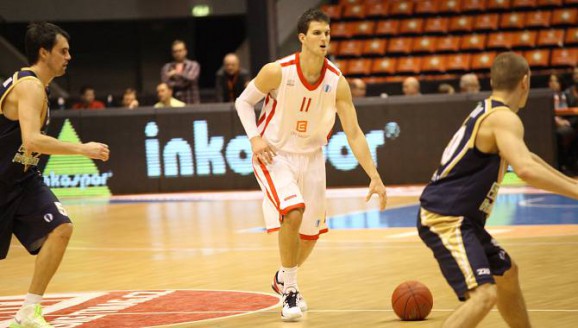 LUKÁŠ PALYZA, STŘELEC STUDENT