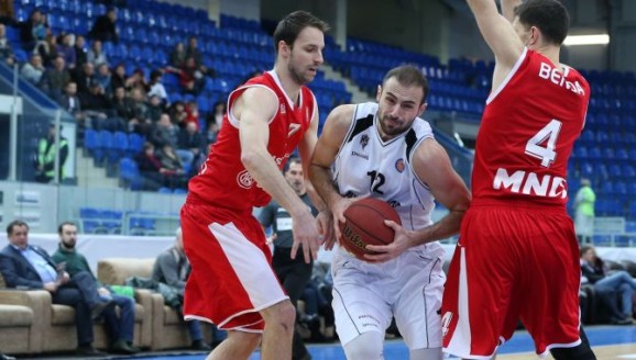 SOUBOJ SE SOUSEDEM V TABULCE